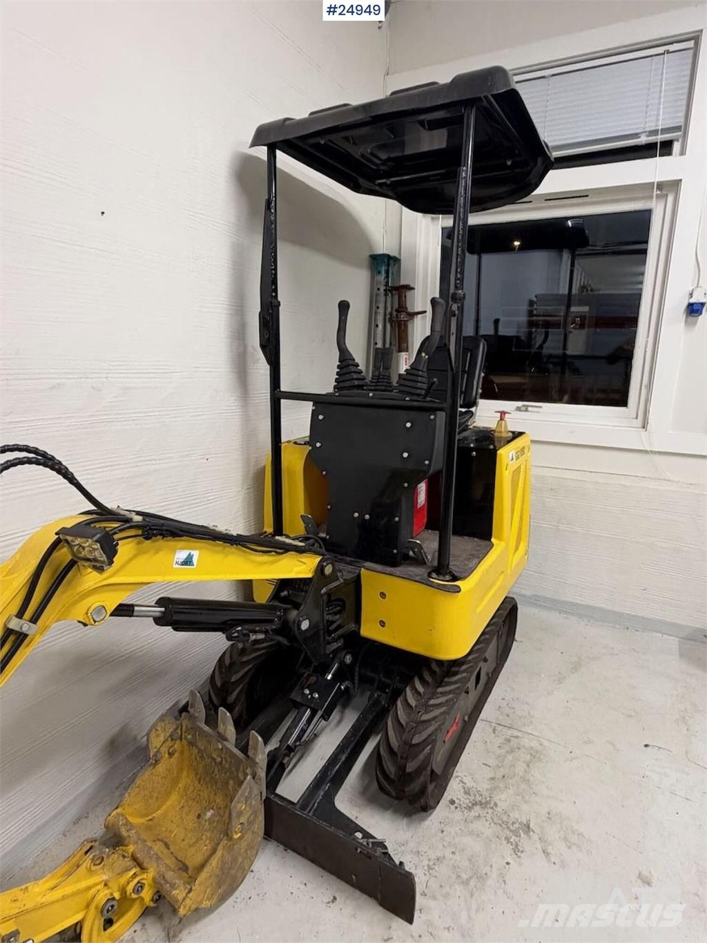 Gunter GG1050 Mini Excavator – 28 hours – Trailer Mini kotrók < 7t