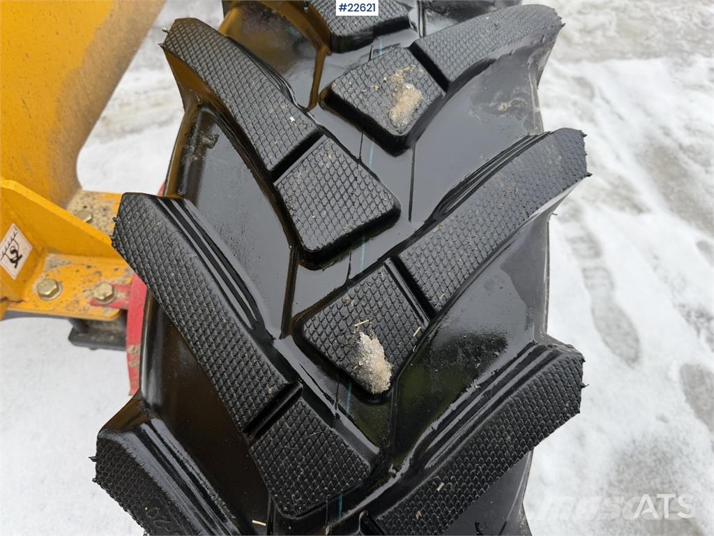 Günter Grossmann Ladowarka GG2500T telehandler with a bucket and l Teleskop-Radlader