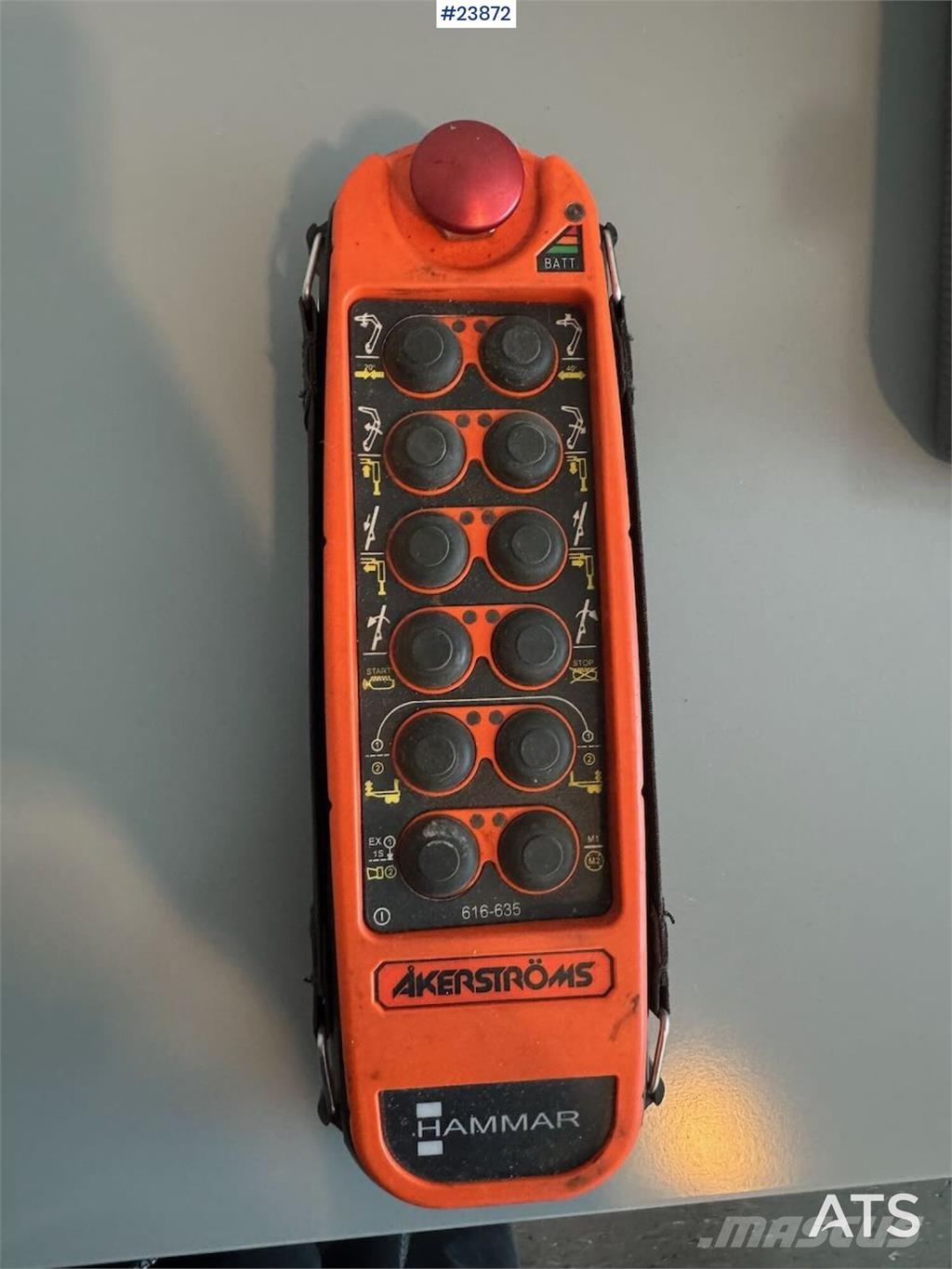 Hammar 140B Sideloader – One Lifting Arm Replaced in 2021 Otros componentes