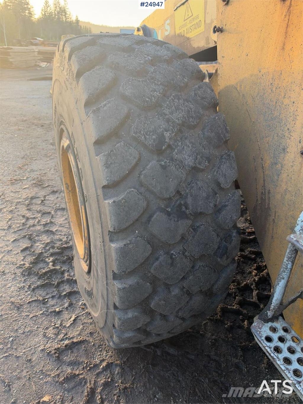 Hanomag 44 DI Wheel Loader Gumikerekes homlokrakodók