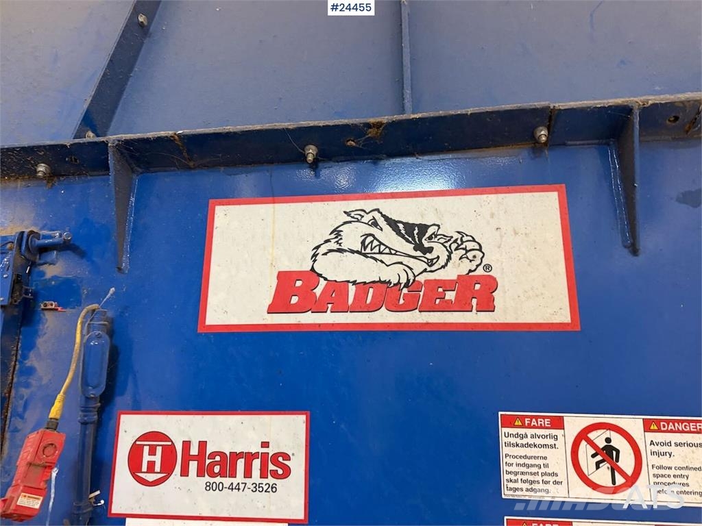 Harris Badger L125 S2 11/8 baler Teollisuuden paalaimet