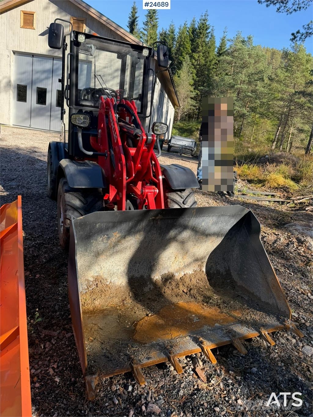 Heracles H280 Wheel Loader w/Snow Plow, Bucket and Pallet F Wheel loaders