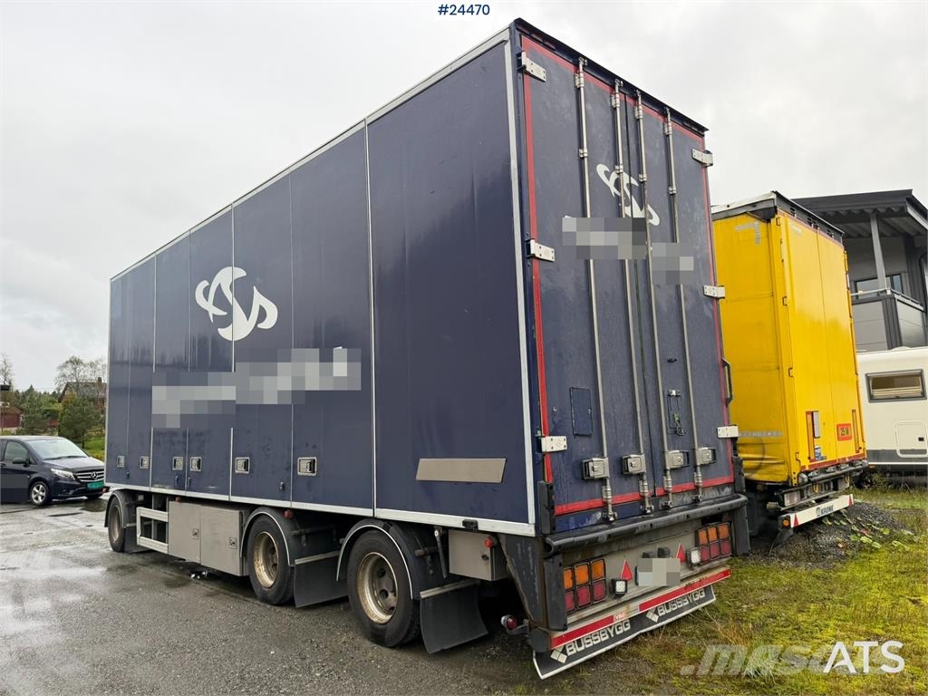 HFR 3 akslet Box Trailer with Full Side Opening and De Skåpsläp