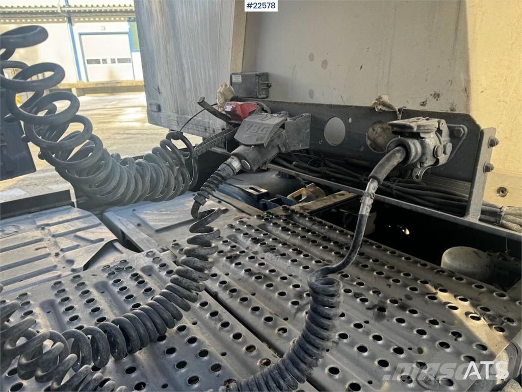 HFR cabinet semi-trailer with Thermo King refrigeratio Frigofrik kamyonlar
