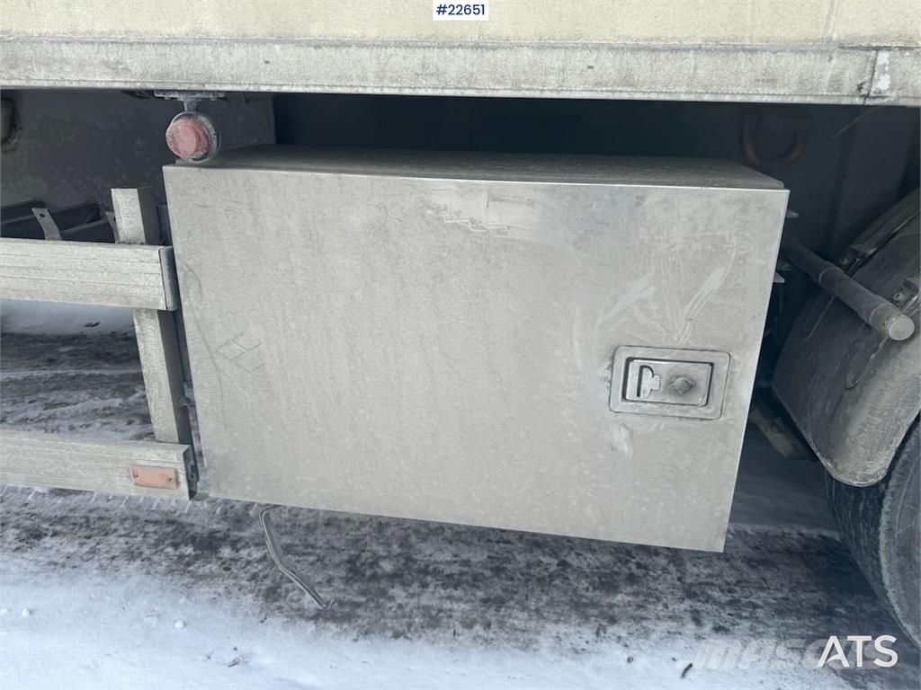 HFR Cabinet semi with Thermo King unit 冷藏车