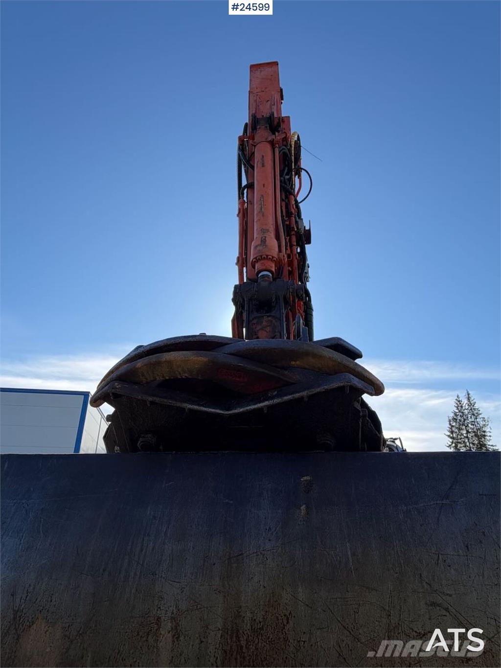 Hitachi ZX140W-6 Wheeled excavator with tilt, bucket and N Hjulgravere