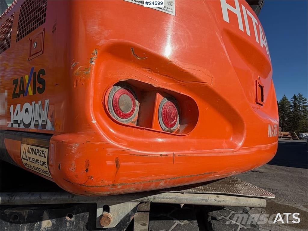 Hitachi ZX140W-6 Wheeled excavator with tilt, bucket and N Hjulgravere
