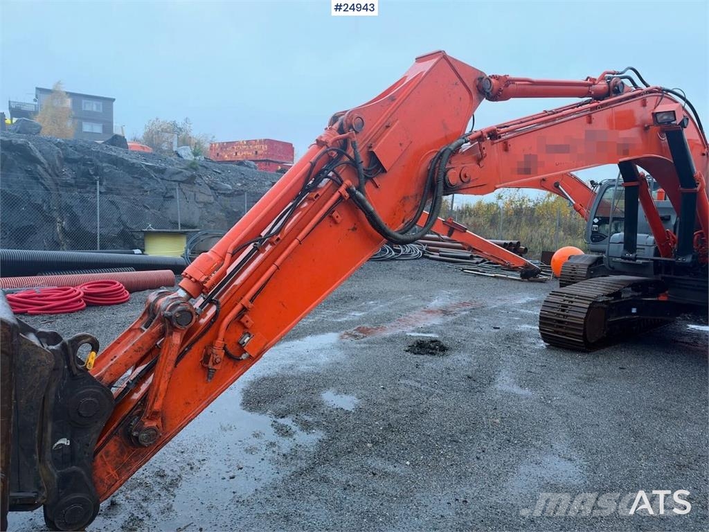 Hitachi ZX210LC-3 Tracked excavator – 6,060 hours Raupenbagger