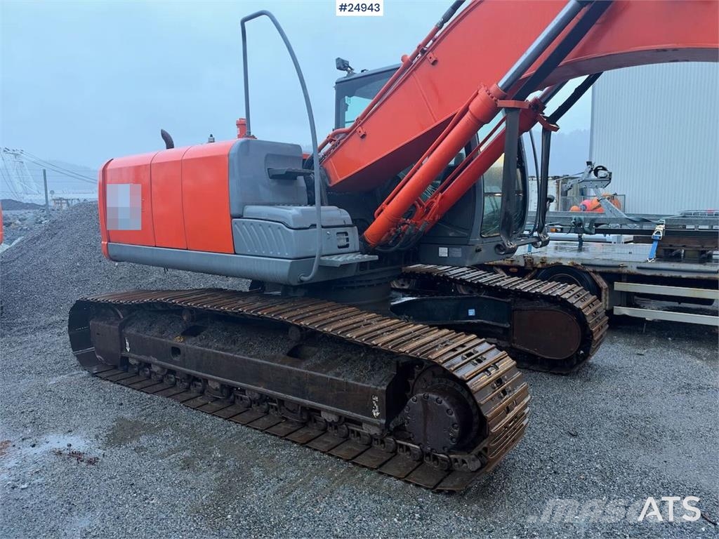 Hitachi ZX210LC-3 Tracked excavator – 6,060 hours Raupenbagger