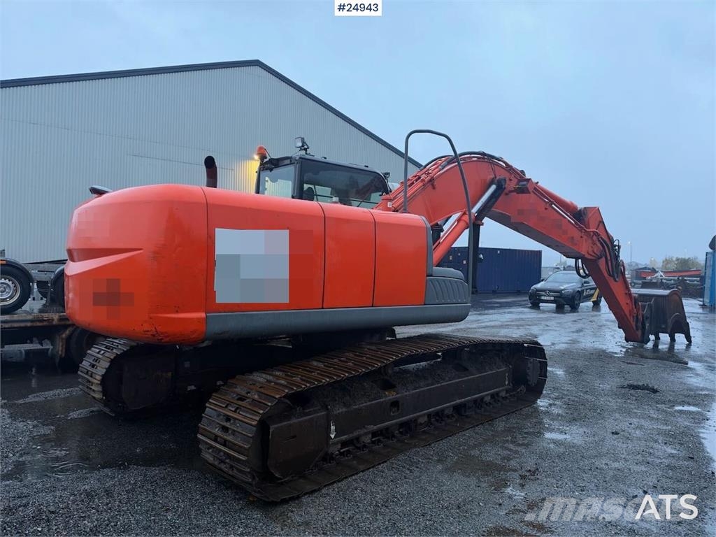 Hitachi ZX210LC-3 Tracked excavator – 6,060 hours Raupenbagger