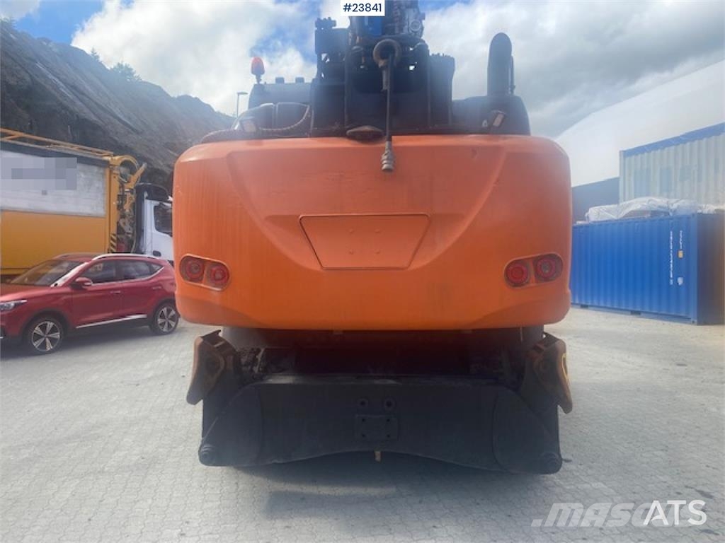 Hitachi ZX220W-7 wheel excavator Wielgraafmachines