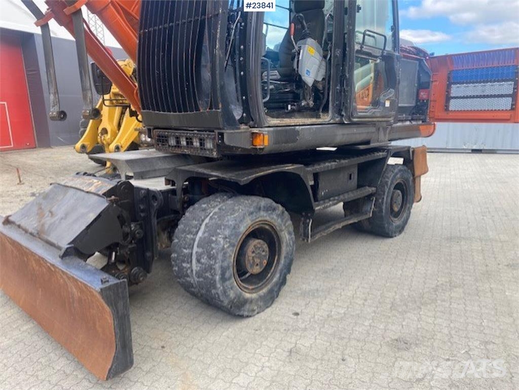 Hitachi ZX220W-7 wheel excavator Wielgraafmachines