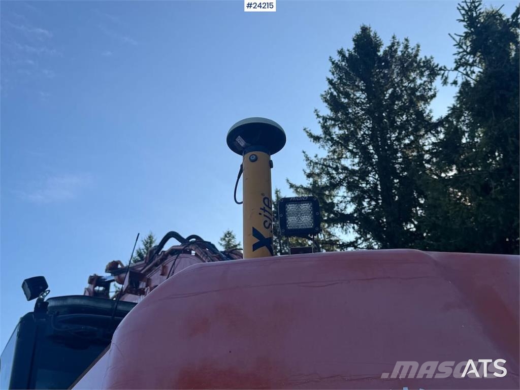 Hitachi ZX225 Excavator with Tilt and 2 Buckets Beltegraver