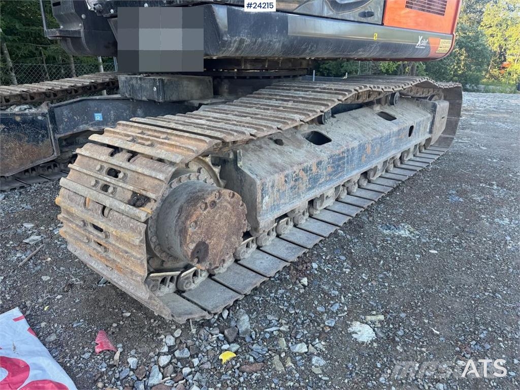 Hitachi ZX225 Excavator with Tilt and 2 Buckets Beltegraver