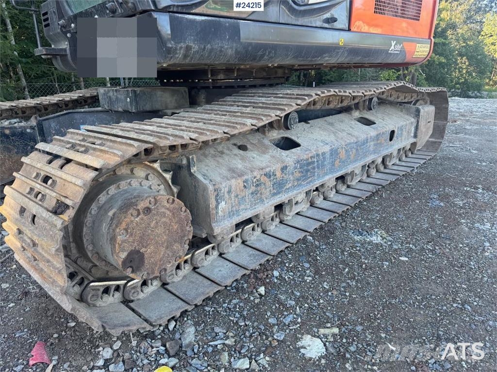 Hitachi ZX225 Excavator with Tilt and 2 Buckets Beltegraver