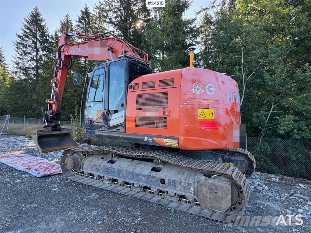 Hitachi ZX225 Excavator with Tilt and 2 Buckets Beltegraver