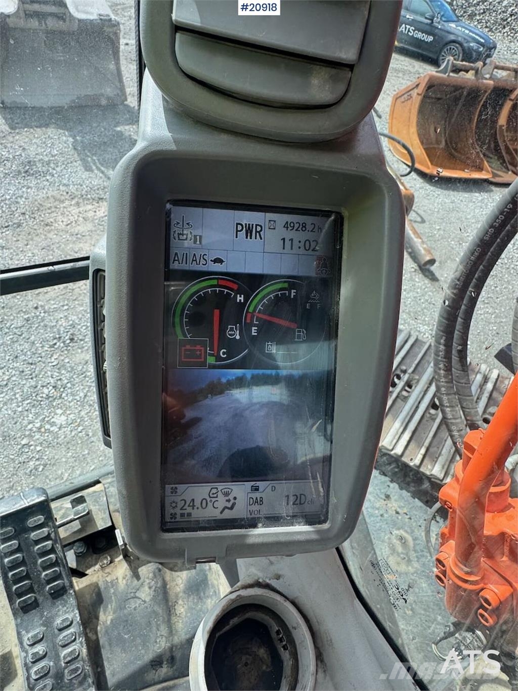 Hitachi ZX225 USR LC-6 Tracked Excavator w/ Rototilt, Grad Crawler excavators