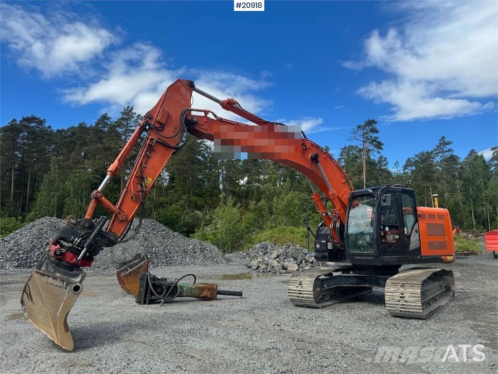 Hitachi ZX225 USR LC-6 Tracked Excavator w/ Rototilt, Grad Crawler excavators