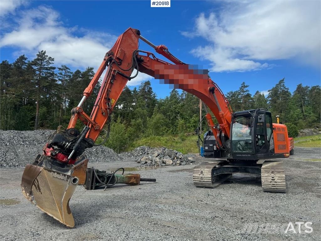 Hitachi ZX225 USR LC-6 Tracked Excavator w/ Rototilt, Grad Crawler excavators