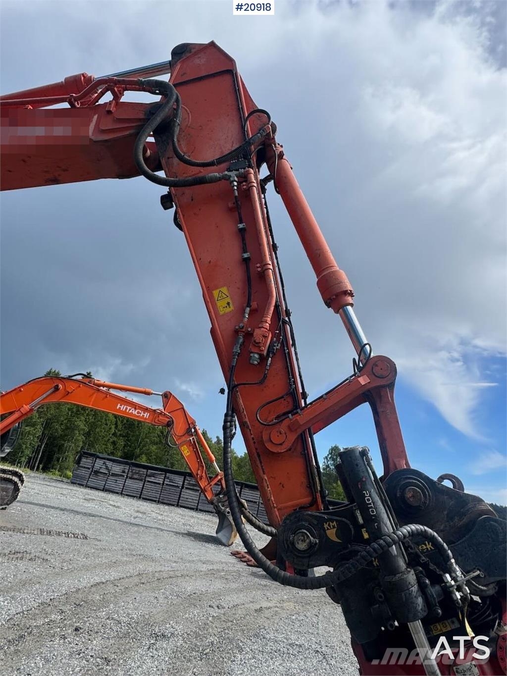 Hitachi ZX225 USR LC-6 Tracked Excavator w/ Rototilt, Grad Crawler excavators