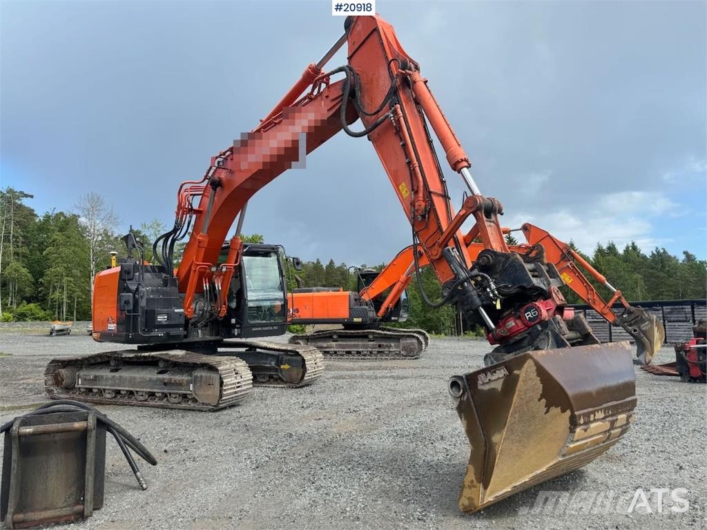 Hitachi ZX225 USR LC-6 Tracked Excavator w/ Rototilt, Grad Crawler excavators