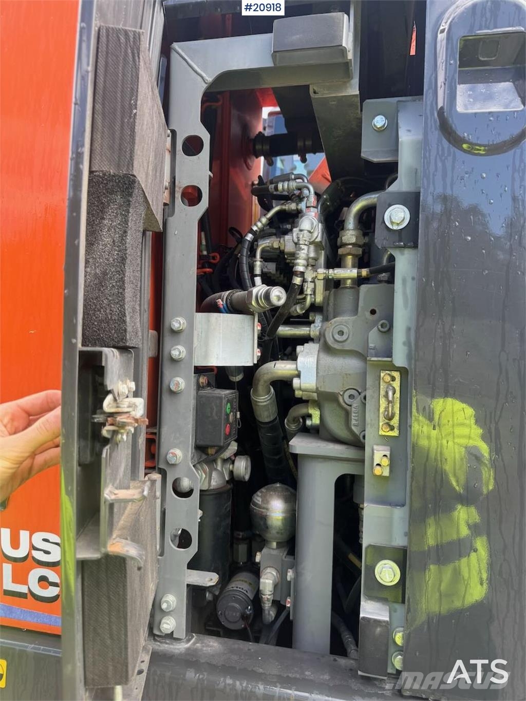 Hitachi ZX225 USR LC-6 Tracked Excavator w/ Rototilt, Grad Crawler excavators
