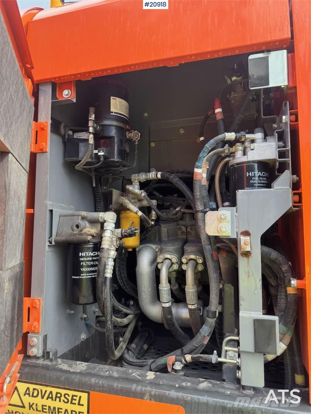 Hitachi ZX225 USR LC-6 Tracked Excavator w/ Rototilt, Grad Crawler excavators