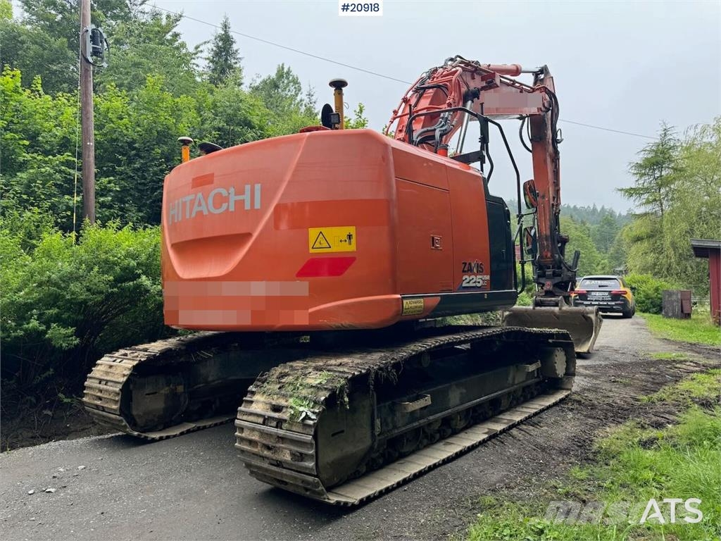 Hitachi ZX225 USR LC-6 Tracked Excavator w/ Rototilt, Grad Crawler excavators