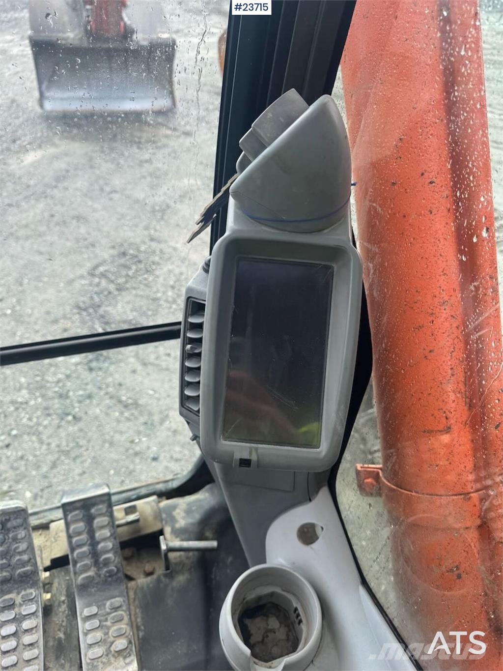 Hitachi ZX250LC-5B Crawler Excavator – Rototilt and 2 Buck Escavadeiras de esteiras
