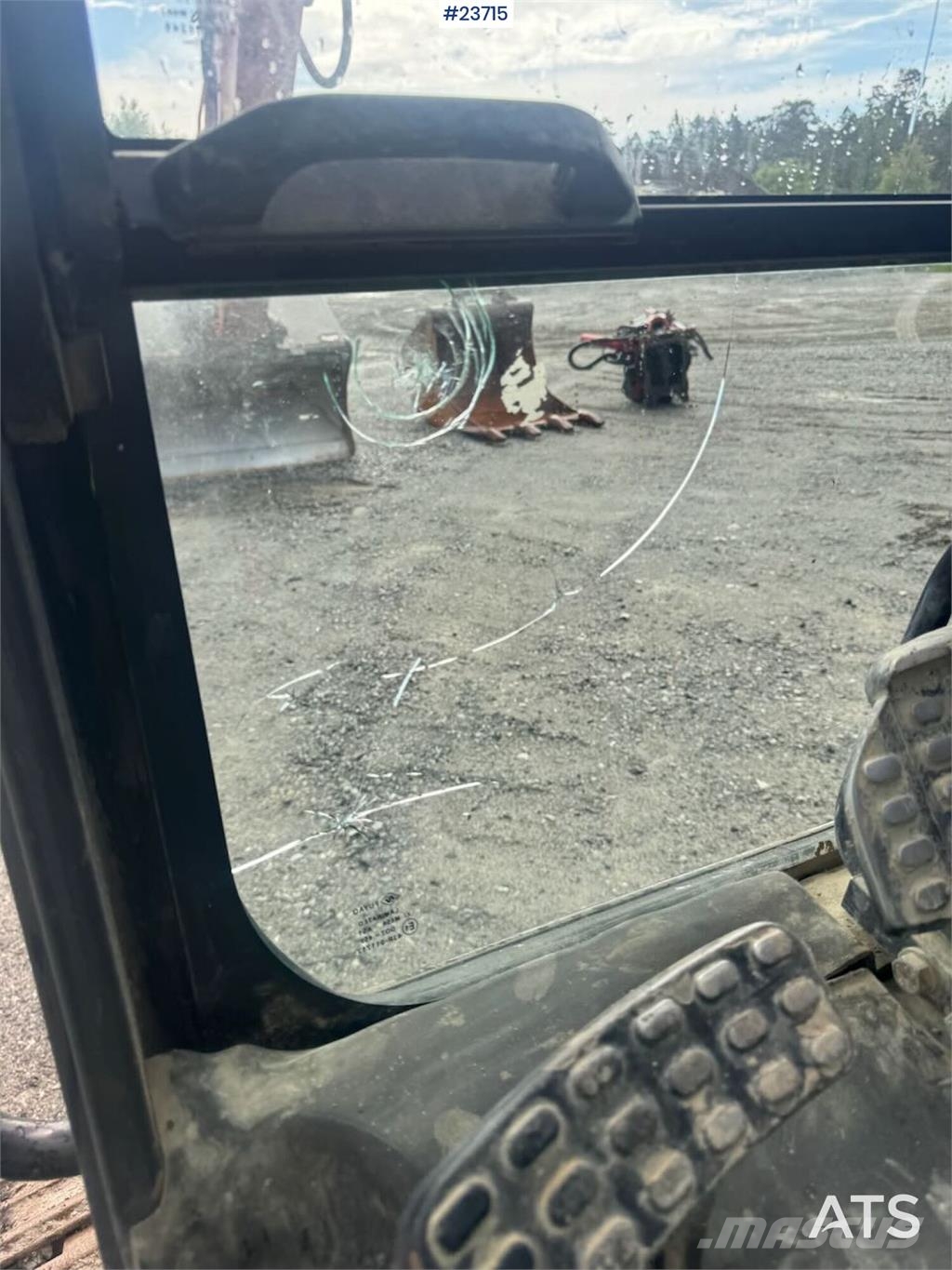 Hitachi ZX250LC-5B Crawler Excavator – Rototilt and 2 Buck Escavadeiras de esteiras