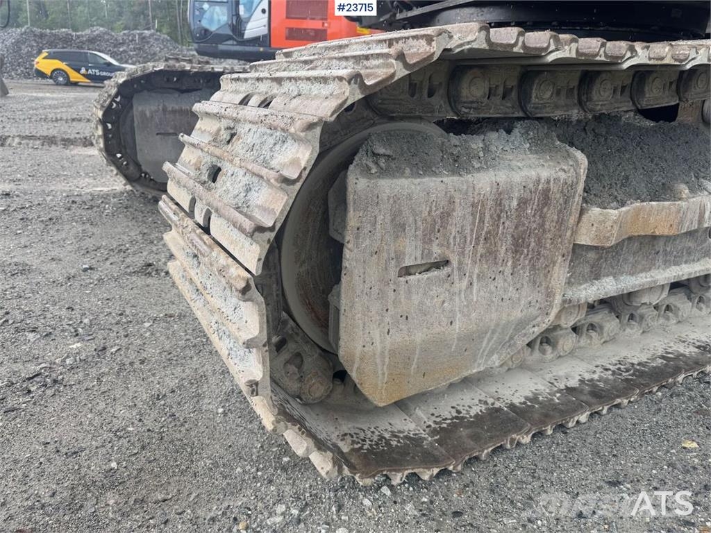 Hitachi ZX250LC-5B Crawler Excavator – Rototilt and 2 Buck Escavadeiras de esteiras