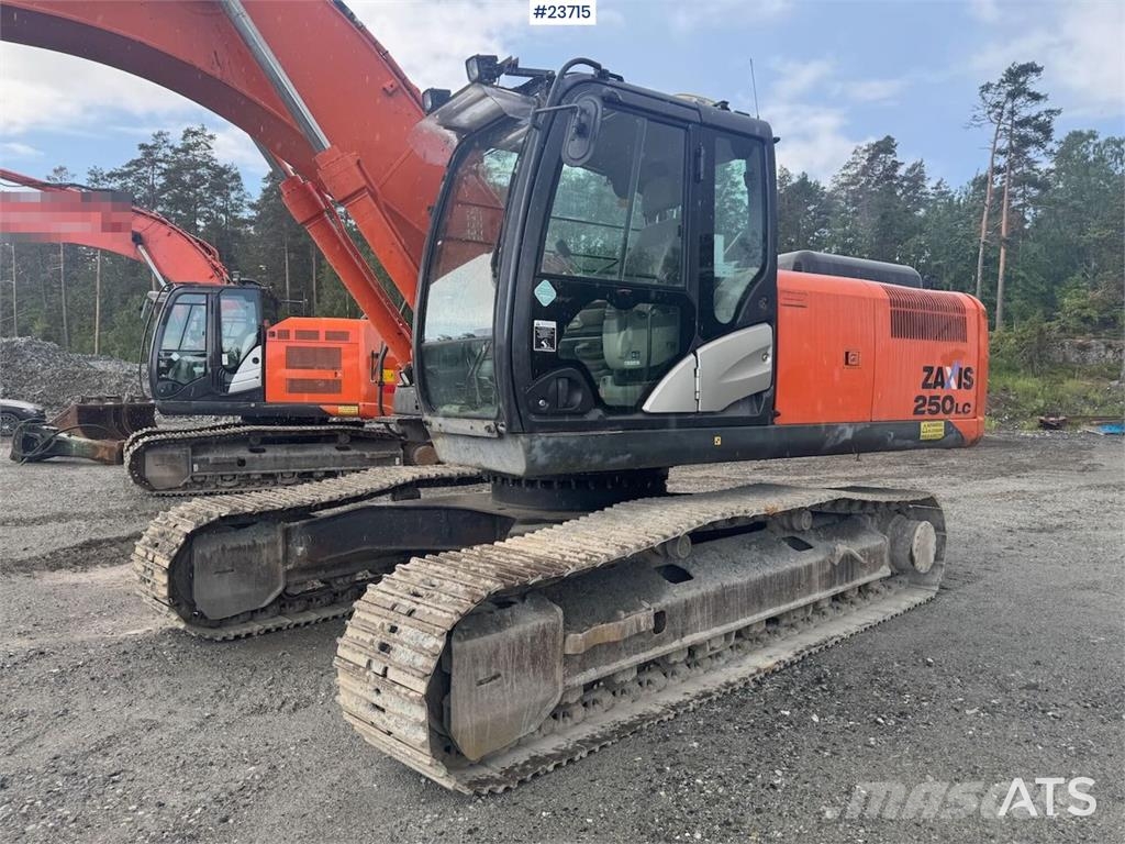Hitachi ZX250LC-5B Crawler Excavator – Rototilt and 2 Buck Escavadeiras de esteiras