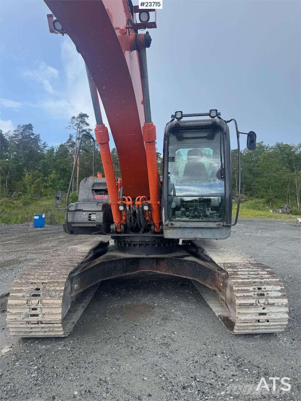 Hitachi ZX250LC-5B Crawler Excavator – Rototilt and 2 Buck, 2014