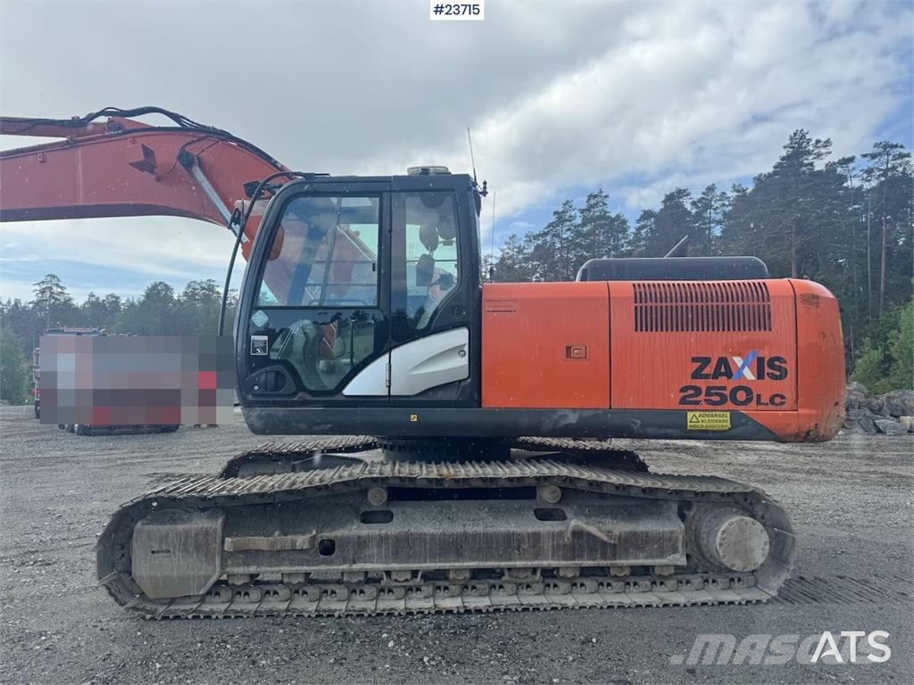 Hitachi ZX250LC-5B Crawler Excavator – Rototilt and 2 Buck Escavadeiras de esteiras