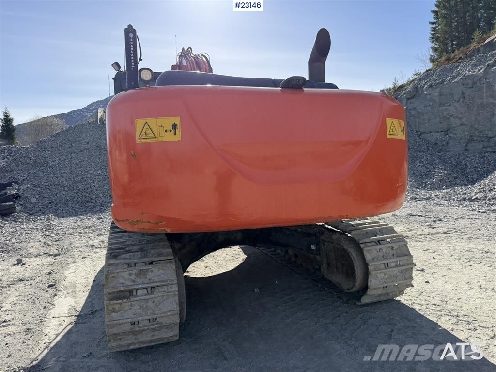 Hitachi ZX290LC-5B excavator with a digging bucket Koparki gąsienicowe
