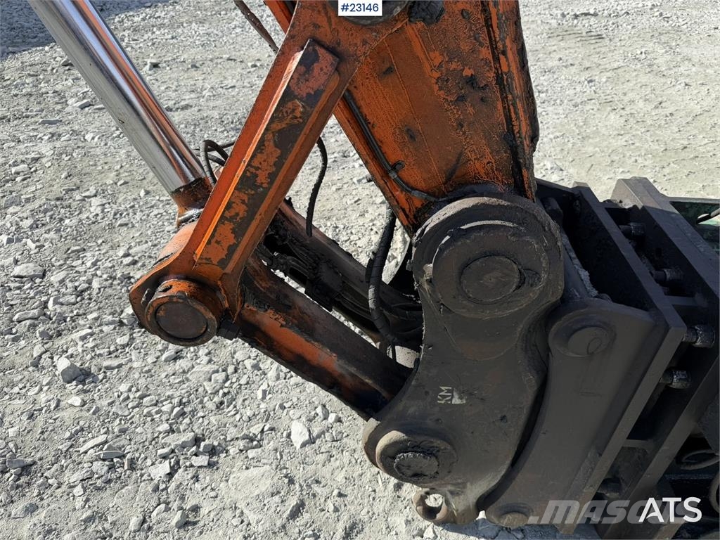 Hitachi ZX290LC-5B excavator with a digging bucket Koparki gąsienicowe