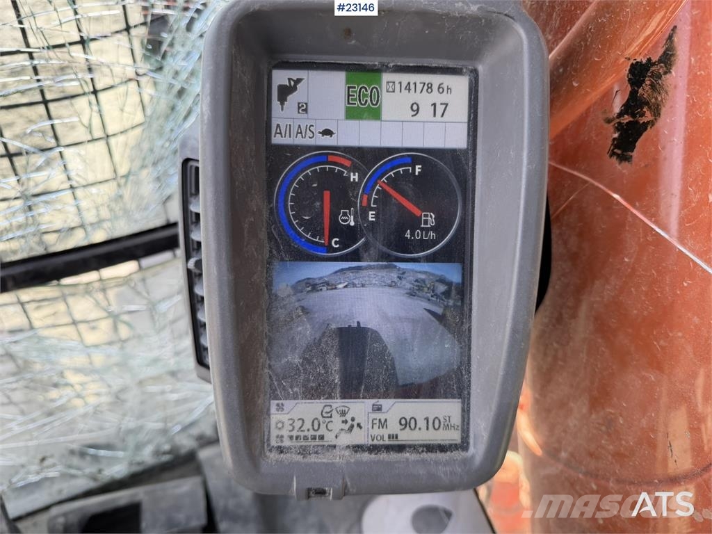 Hitachi ZX290LC-5B excavator with a digging bucket Koparki gąsienicowe