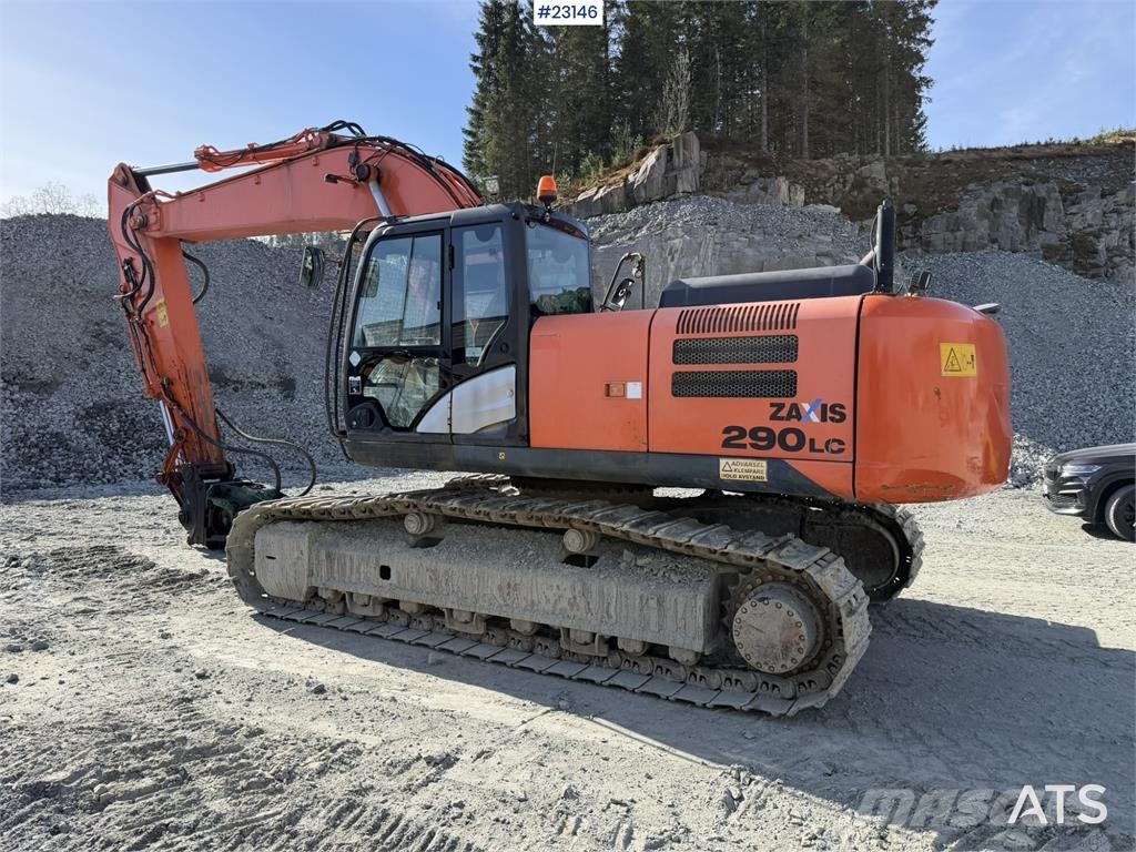 Hitachi ZX290LC-5B excavator with a digging bucket Koparki gąsienicowe