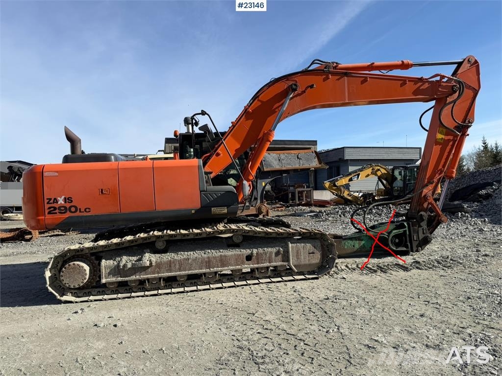 Hitachi ZX290LC-5B excavator with a digging bucket Koparki gąsienicowe