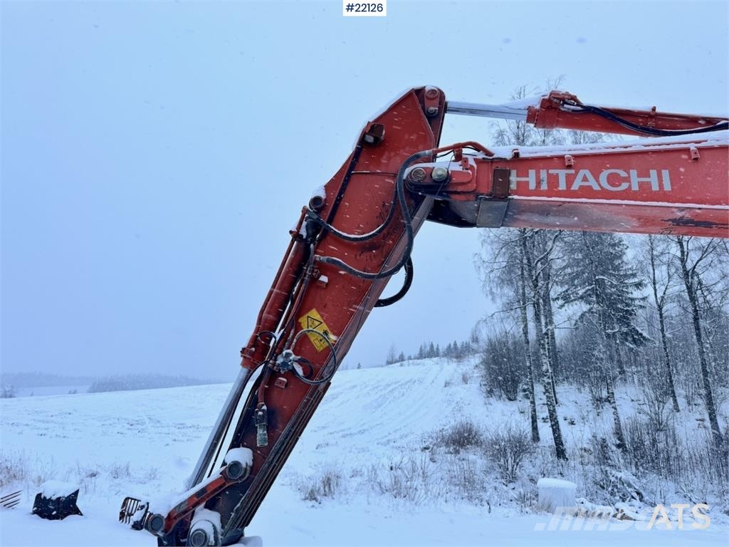 Hitachi ZX300LC-6 crawler excavator with digging bucket Escavadeiras de esteiras