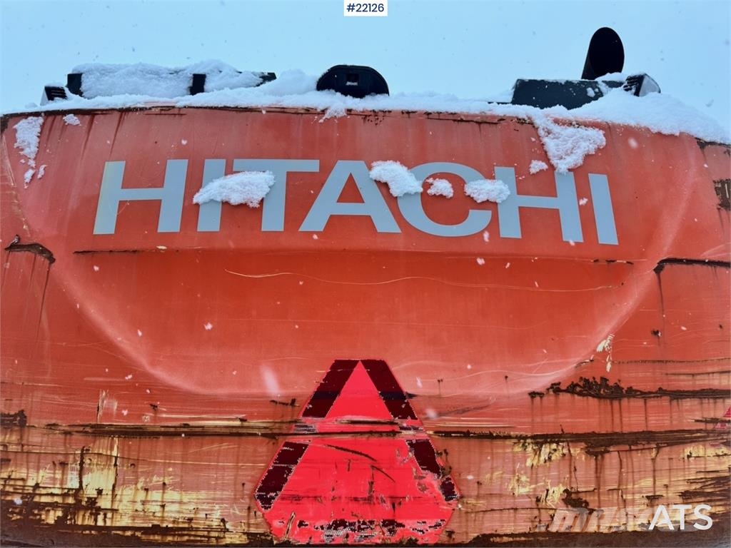 Hitachi ZX300LC-6 crawler excavator with digging bucket Escavadeiras de esteiras