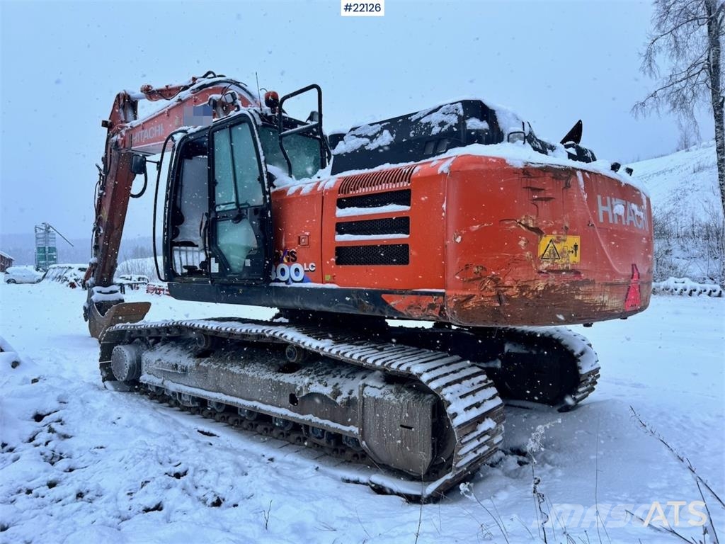 Hitachi ZX300LC-6 crawler excavator with digging bucket Escavadeiras de esteiras