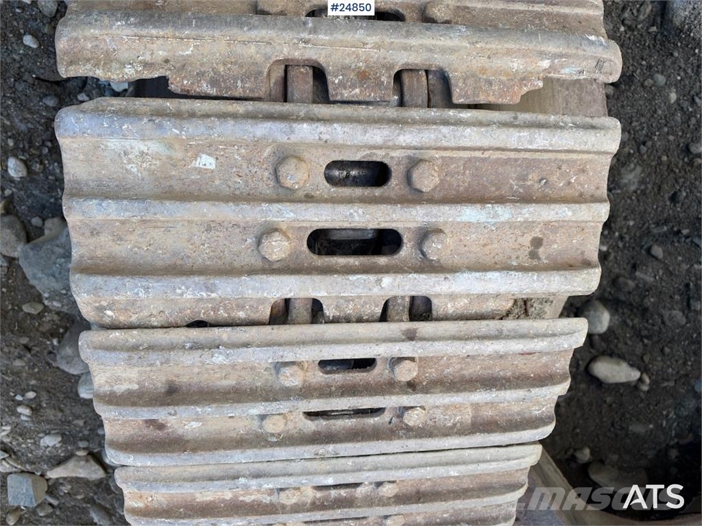 Hitachi ZX350LC-3 Excavator with Digging Bucket Beltegraver