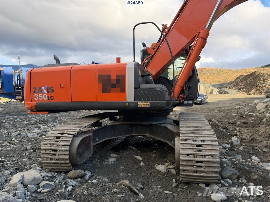 Hitachi ZX350LC-3 Excavator with Digging Bucket Beltegraver