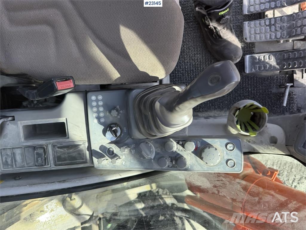 Hitachi ZX350LC-5B excavator with a tooth bucket Crawler excavators