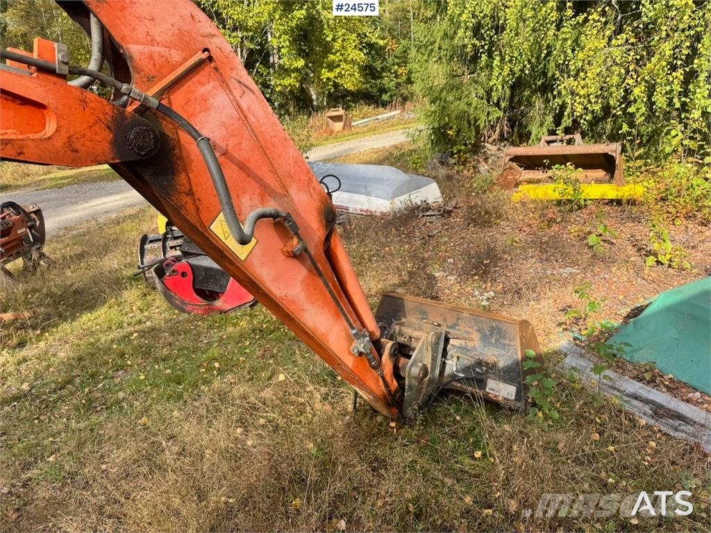 Hitachi ZX35U-2 Mini Excavator with 3 Buckets – 1,870 Hour Minigravere <7t