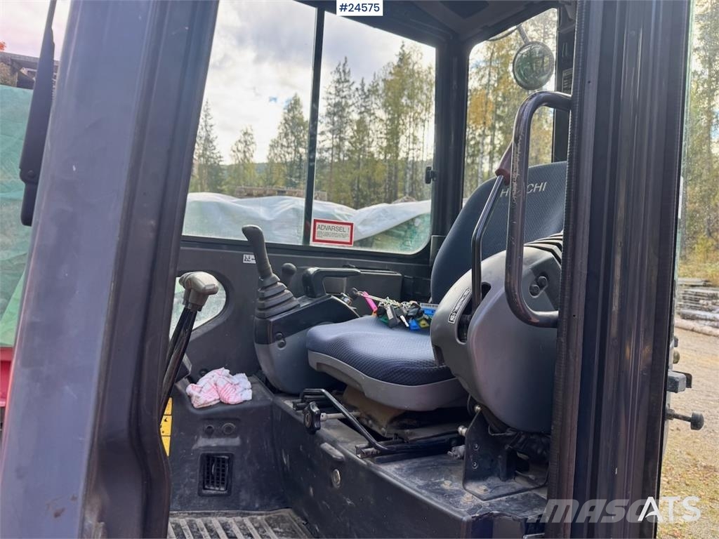 Hitachi ZX35U-2 Mini Excavator with 3 Buckets – 1,870 Hour Minigravere <7t