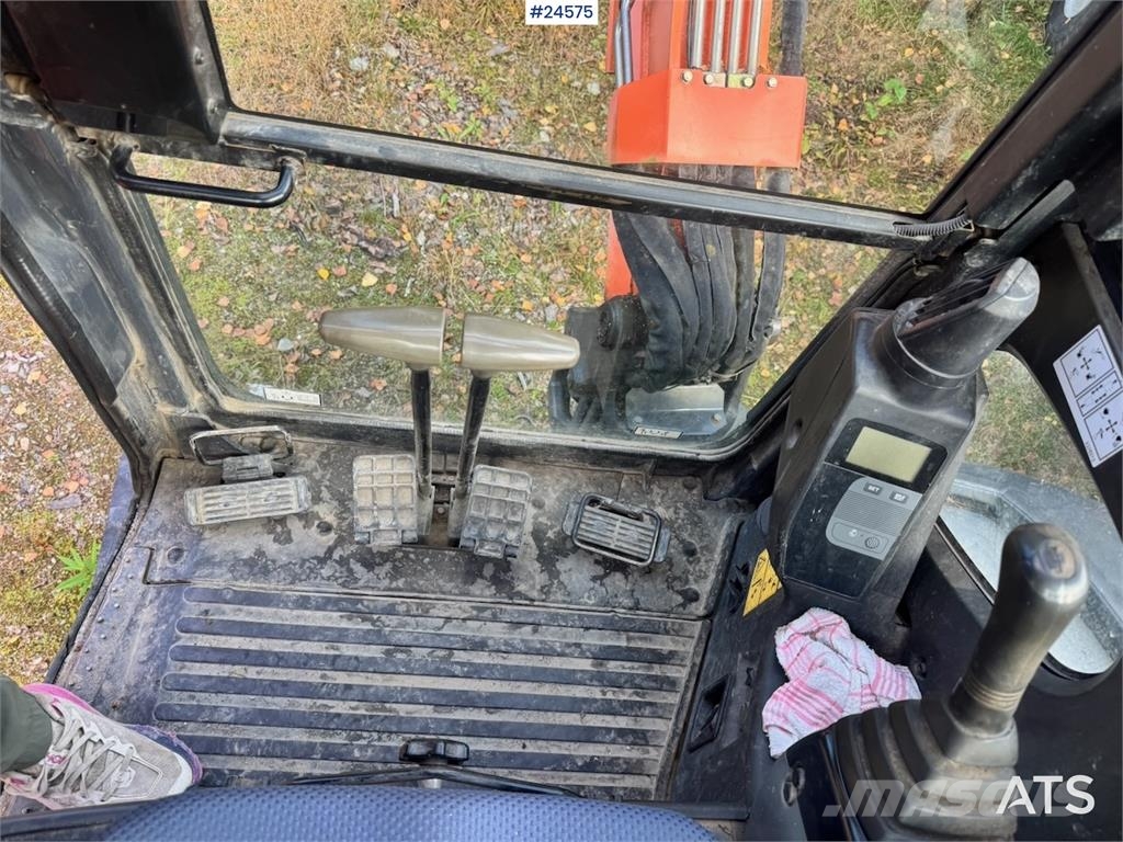 Hitachi ZX35U-2 Mini Excavator with 3 Buckets – 1,870 Hour Minigravere <7t