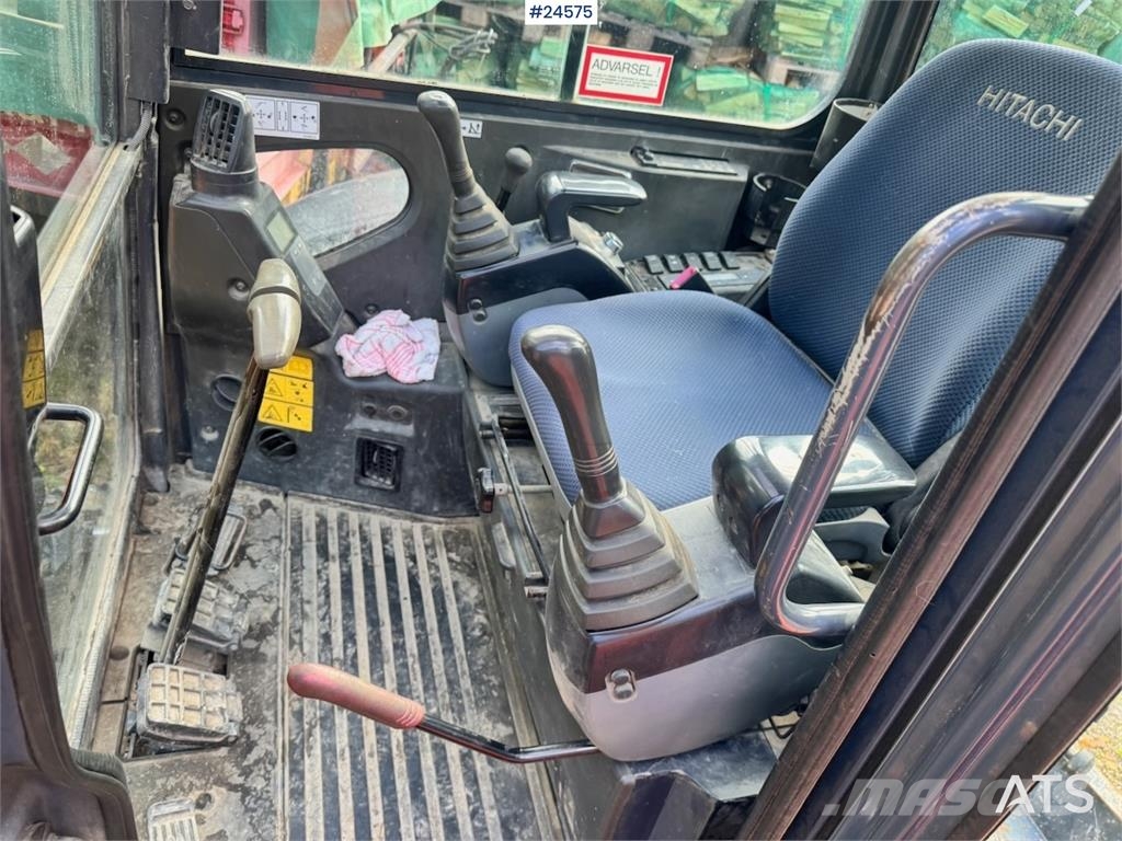 Hitachi ZX35U-2 Mini Excavator with 3 Buckets – 1,870 Hour Minigravere <7t