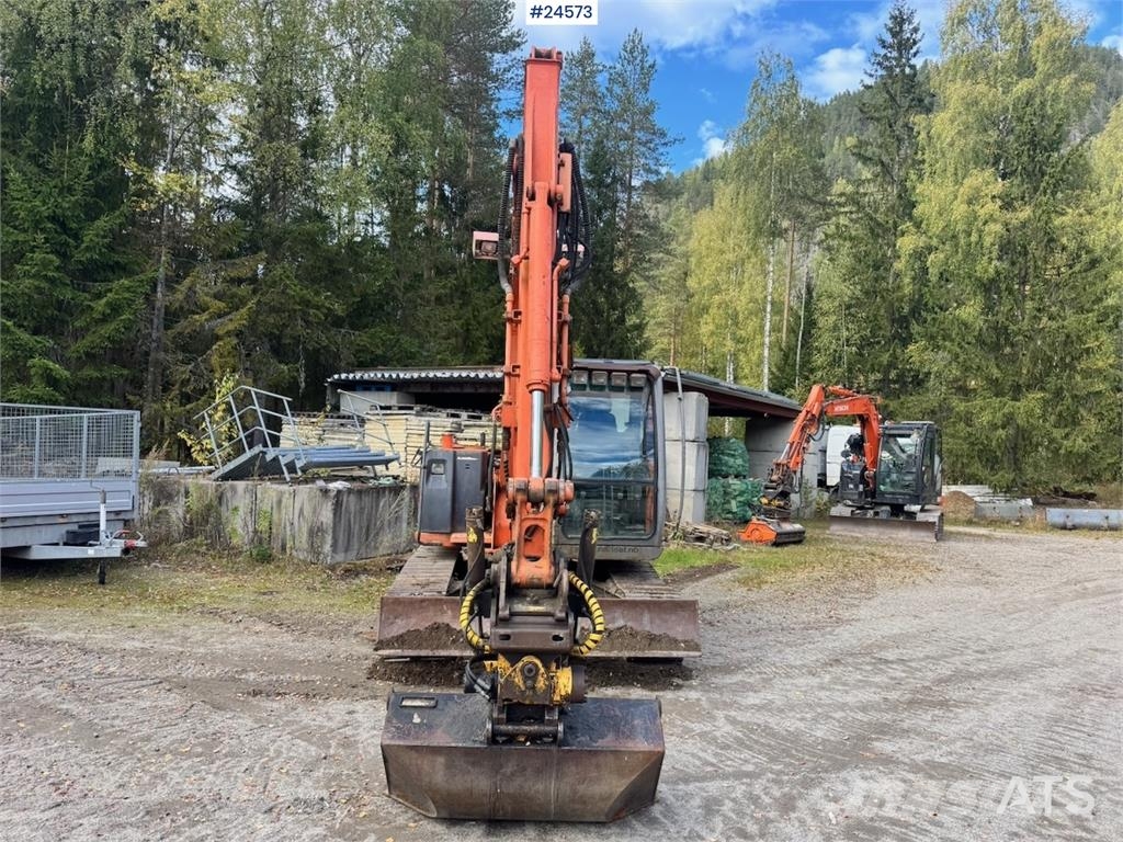 Hitachi ZX70 Excavator with Tiltrotator and 3 Buckets – On Beltegraver